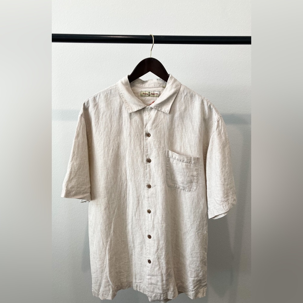 Tommy Bahamas Button down Tee!
